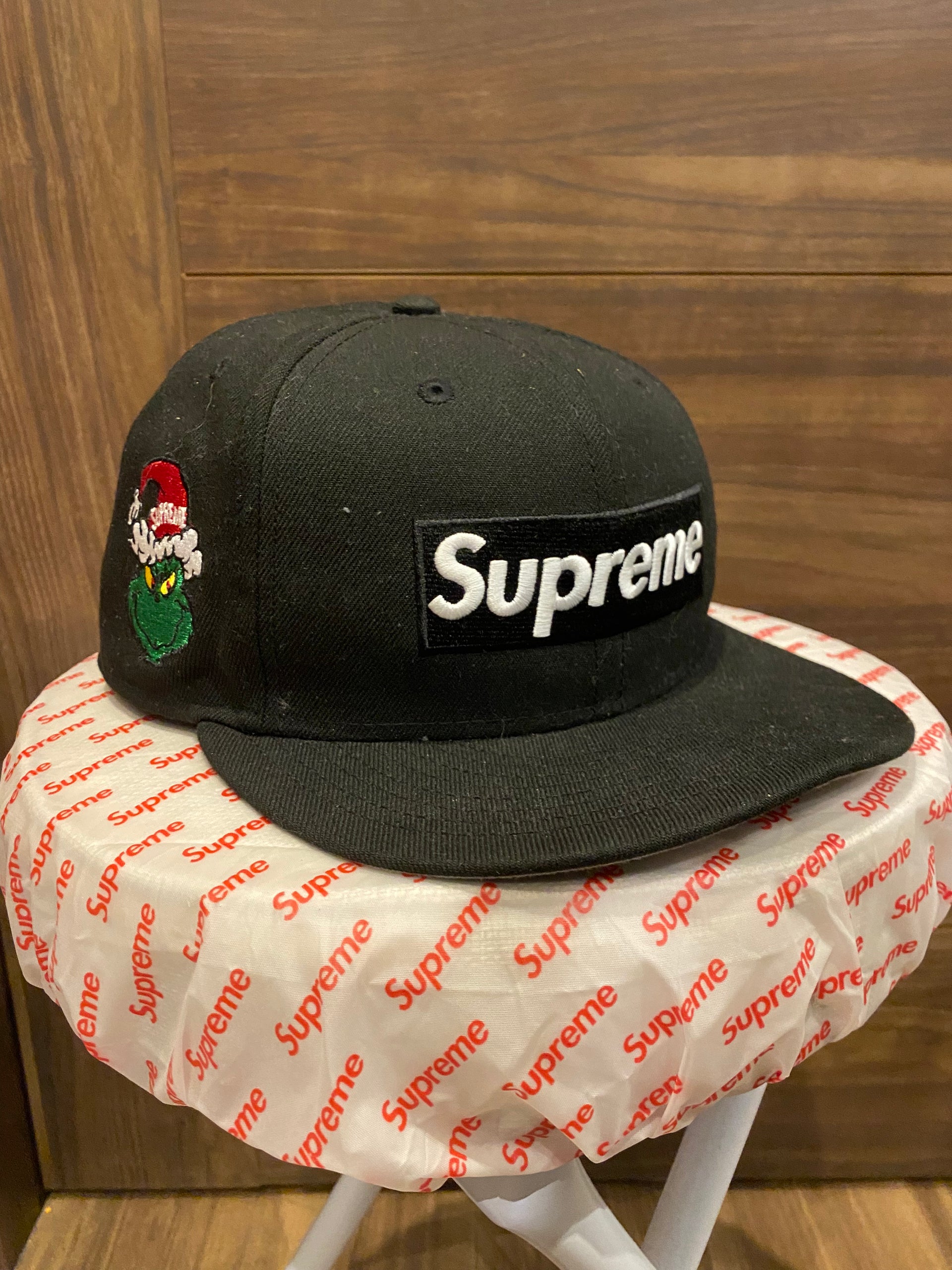 Size【7 5/8】 SUPREME シュプリーム 24AW Grinch Box Logo New